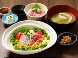 北海道 横浜スカイビル店のメニュー写真 ■ラーメンサラダとネギトロ小丼